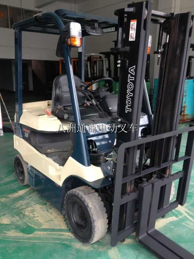電動(dòng)叉車